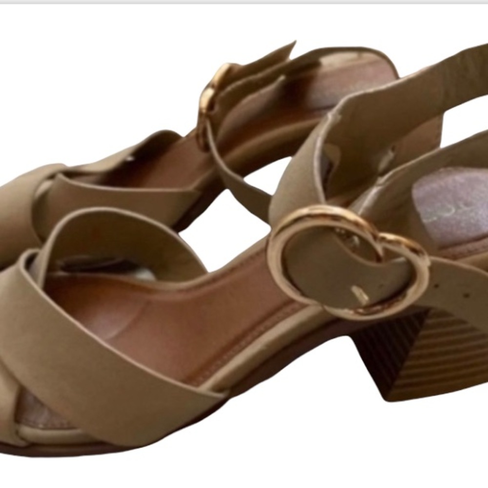 TopShop Beige Heeled Sandals size 6.5, like new!